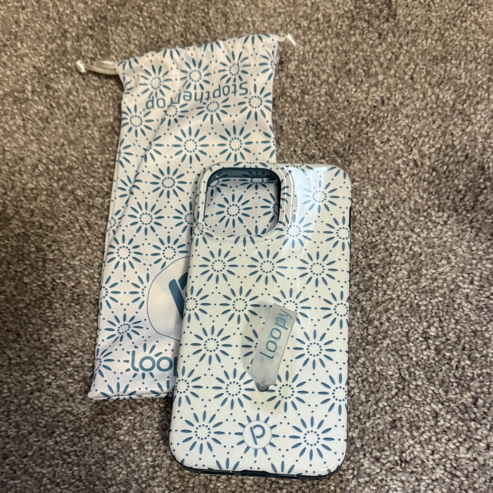 Loopy Case Floral Blue and White Phone Cover